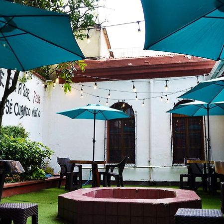 Nostalgic Hostel Ville de Guatemala Extérieur photo